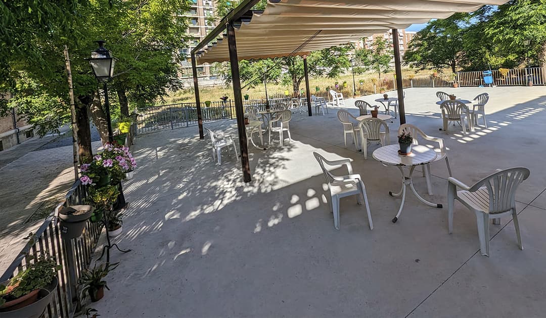 terraza de la residencia el refugio